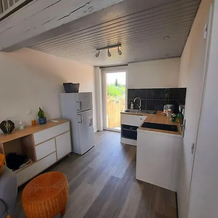 Holiday home Adorable Avec Jardin Et Parking Privatif